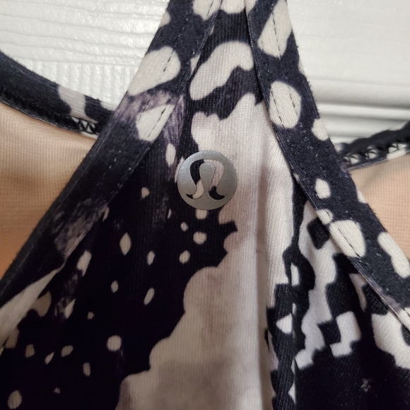 Lululemon Power Y Tank - Picture 7 of 7